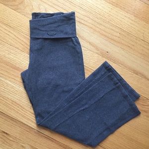 Old Navy Cropped Yoga Pants